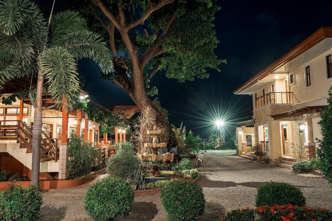 Hotel Maruyog'S Ridge Convention Center Quezon City Exterior foto